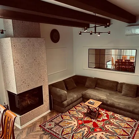 58 Belvedere, Denn 4 Villa Korce