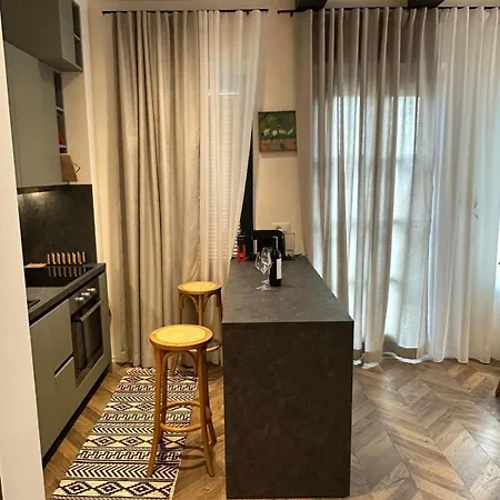 58 Belvedere, Denn 4 *